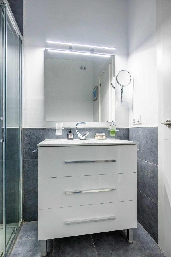 Comfy Away - Apartamento Exclusivo Mercado De Triana Con Balcon Séville Extérieur photo